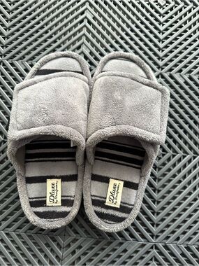 Dluxe by dearfoams Men’s Dale Slippers